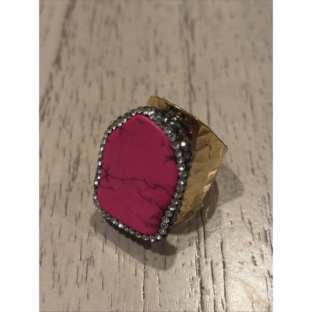 Boho Pink Stone W/Rhinestones Gold Tone Hammered Band Ring